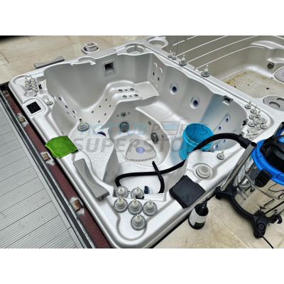 Staines - Surrey - Hot Tub Repairs & Servicing